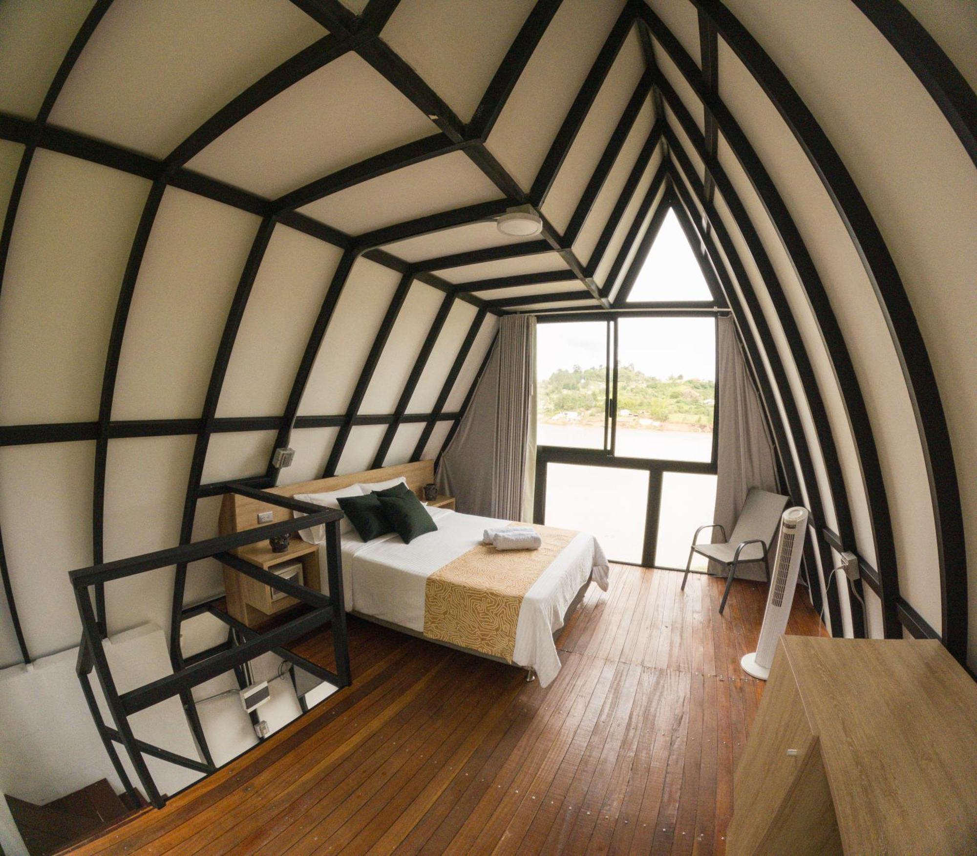 Viajero Guatape Hostel & Lake Club ภายนอก รูปภาพ
