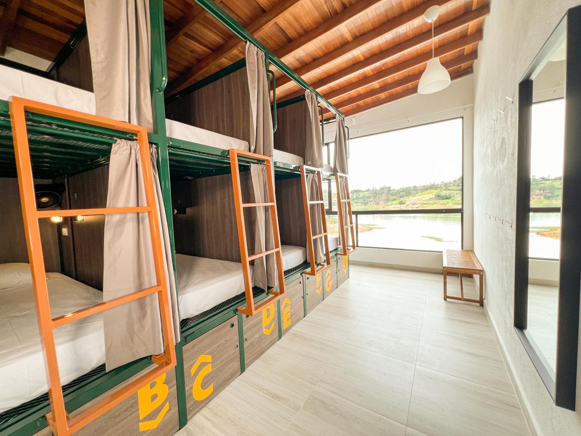 Viajero Guatape Hostel & Lake Club ภายนอก รูปภาพ