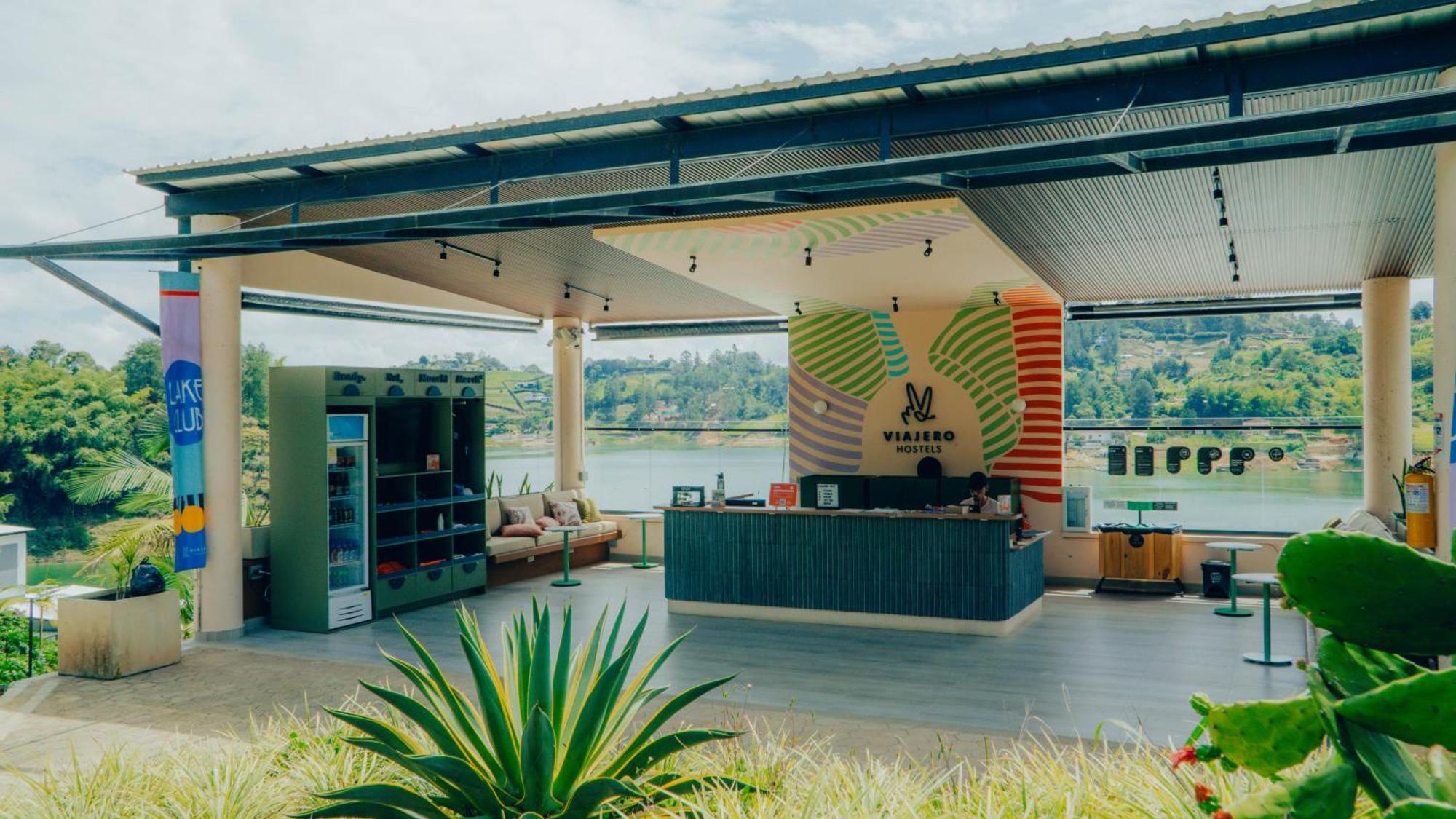 Viajero Guatape Hostel & Lake Club ภายนอก รูปภาพ