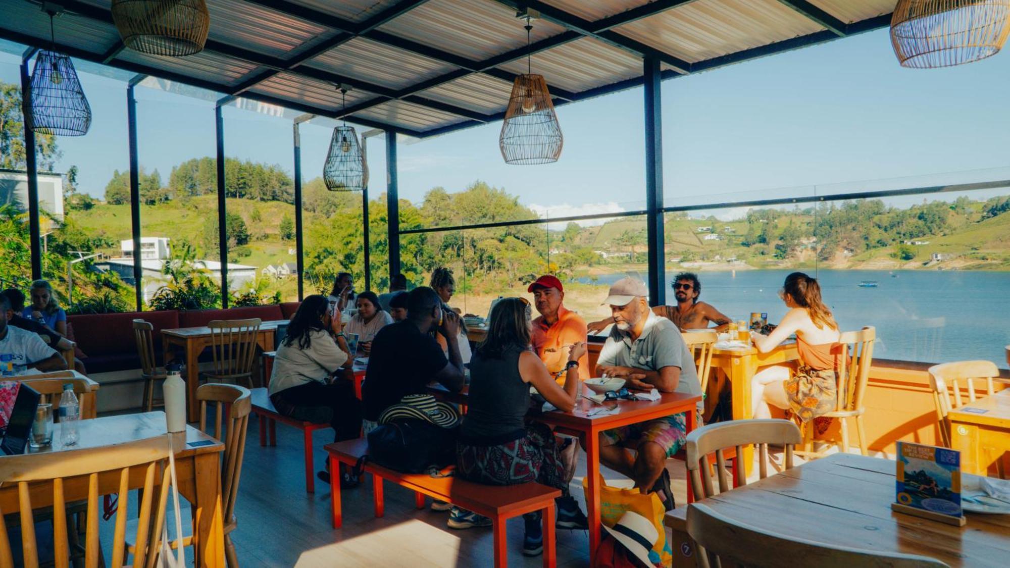 Viajero Guatape Hostel & Lake Club ภายนอก รูปภาพ