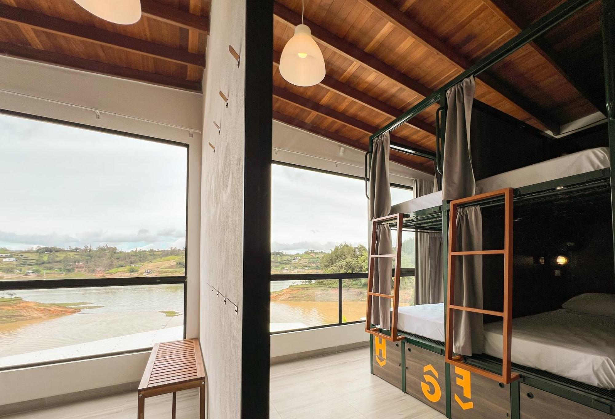 Viajero Guatape Hostel & Lake Club ภายนอก รูปภาพ