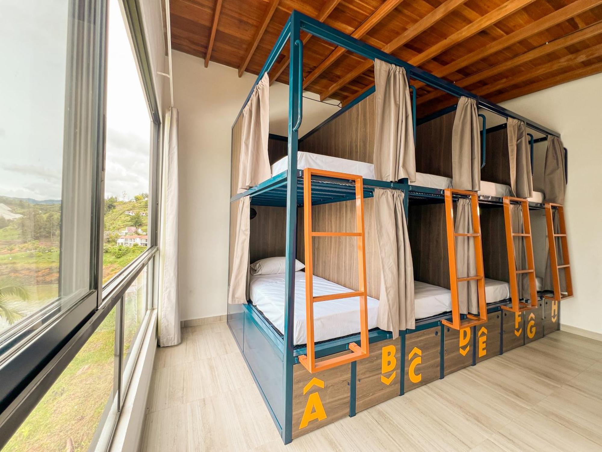 Viajero Guatape Hostel & Lake Club ภายนอก รูปภาพ